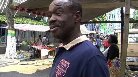 “青岛海牛：保级成功背后，挑战与担忧并存！”